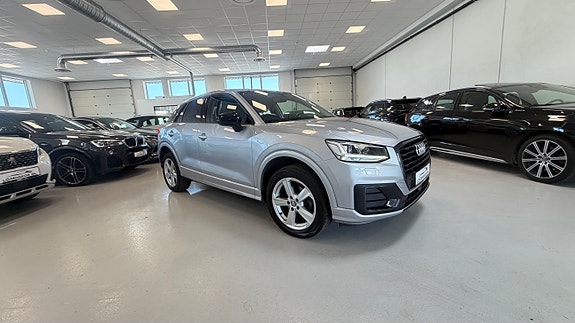Audi Q2 2 of 30