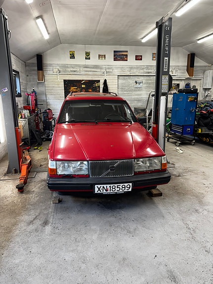 Volvo 940 3 of 5