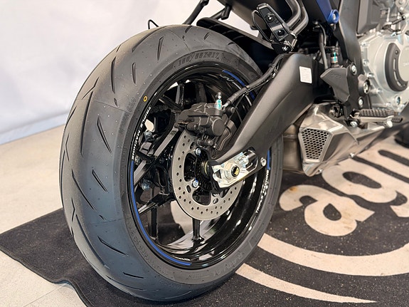 CFMOTO 675NK GP Edition 21 of 23