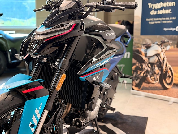 CFMOTO 675NK GP Edition 13 of 23