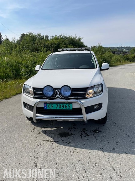 Volkswagen Amarok 2 of 5