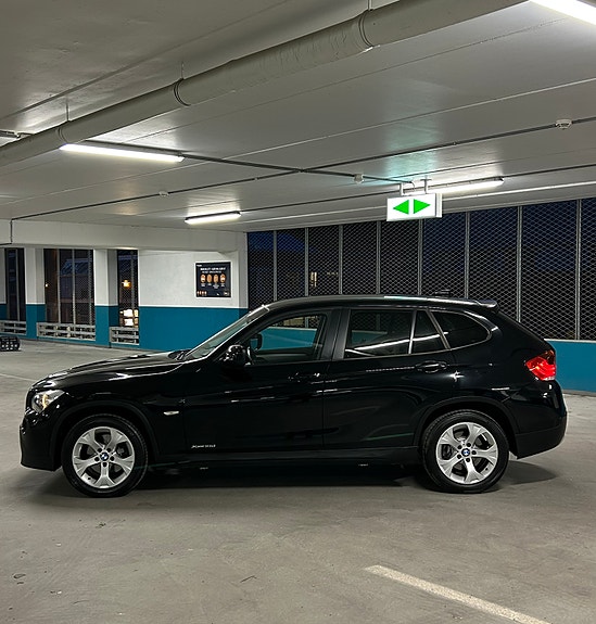 BMW X1 4 of 5