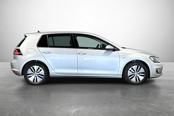 Volkswagen e-Golf VII 5 of 5