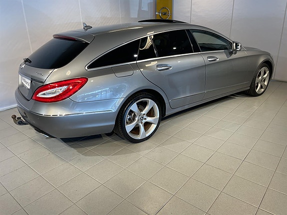 Mercedes-Benz CLS350 d 4 of 5