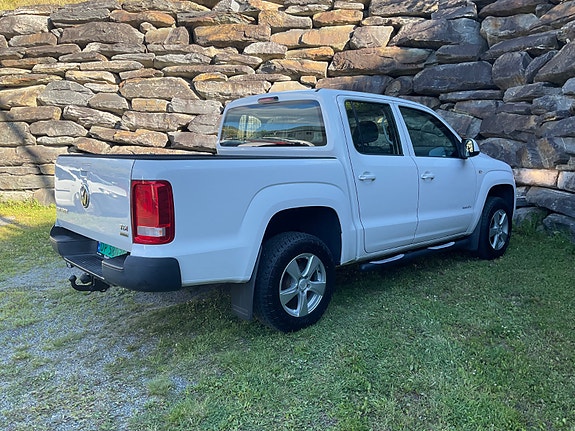 Volkswagen Amarok 2 of 5