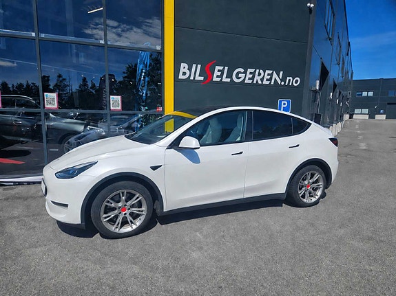 Tesla Model Y 2 of 5