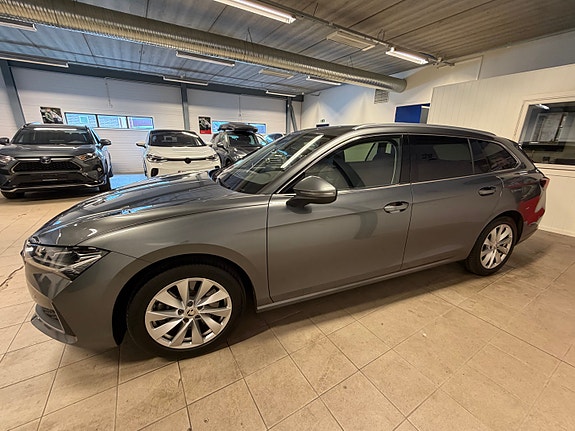 Skoda Superb 11 of 30