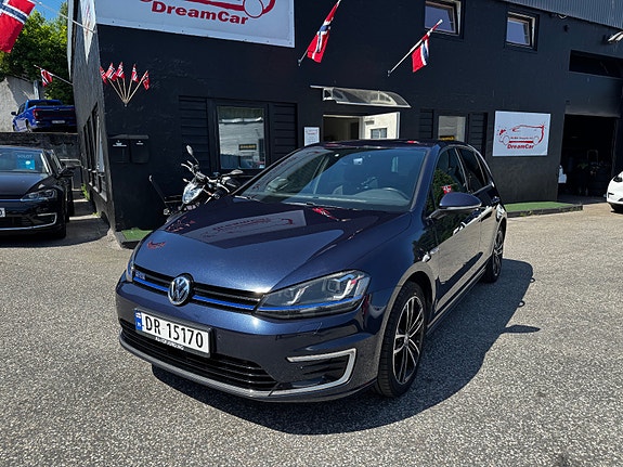 Volkswagen Golf VII 2 of 5