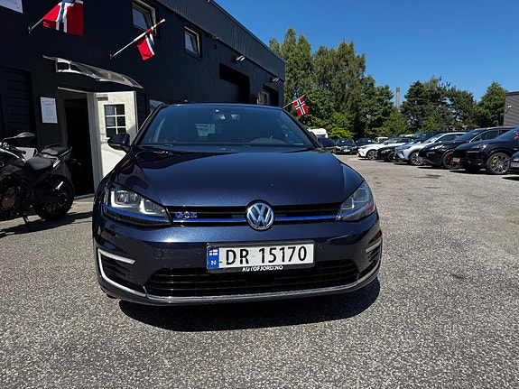 Volkswagen Golf VII 5 of 5