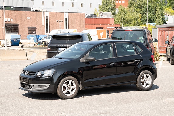Volkswagen Polo 2 of 17