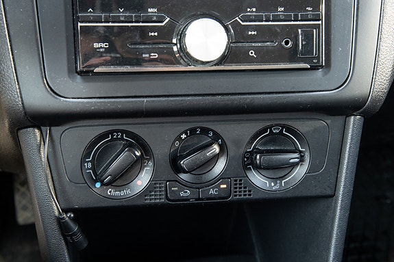 Volkswagen Polo 14 of 17