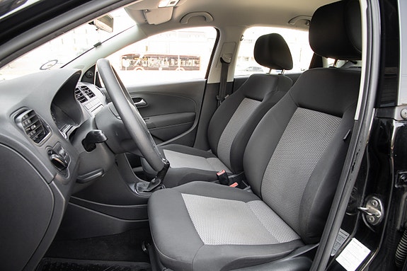 Volkswagen Polo 11 of 17