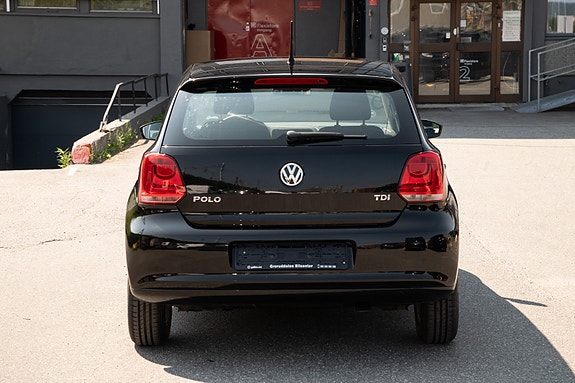 Volkswagen Polo 8 of 17