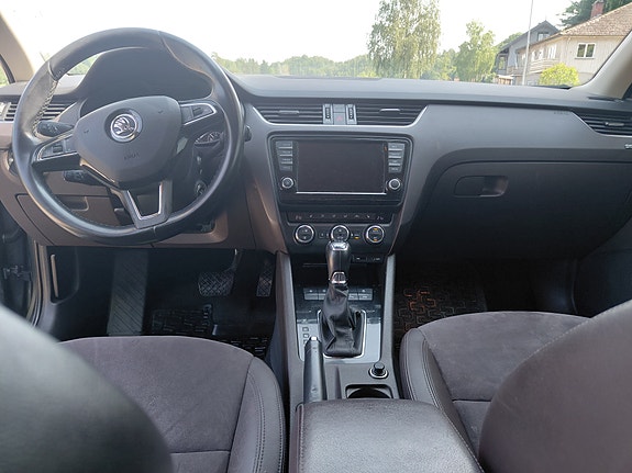 Skoda Octavia 16 of 29