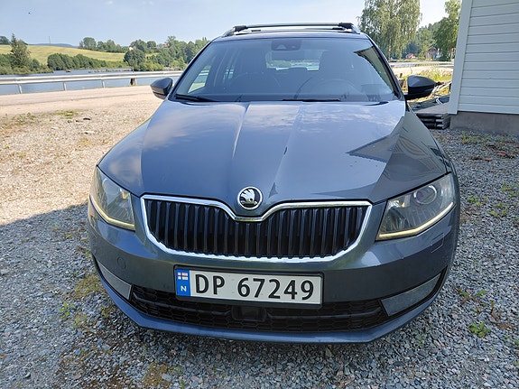 Skoda Octavia 2 of 29