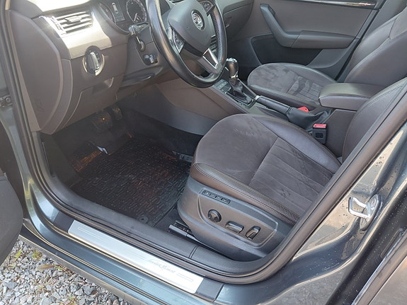Skoda Octavia 12 of 29