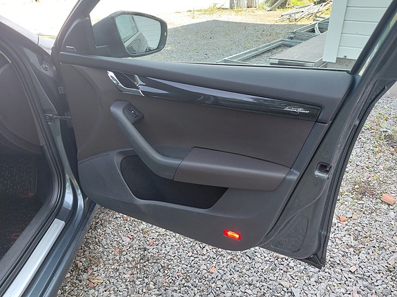 Skoda Octavia 9 of 29