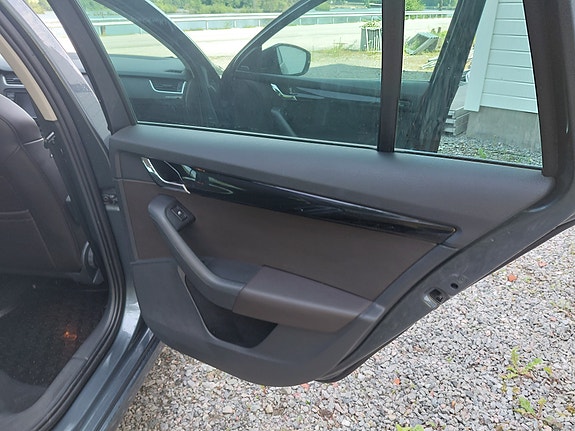 Skoda Octavia 11 of 29