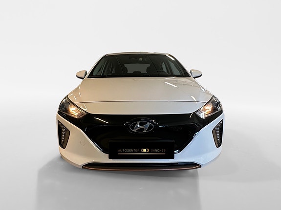 Hyundai IONIQ 2 of 5