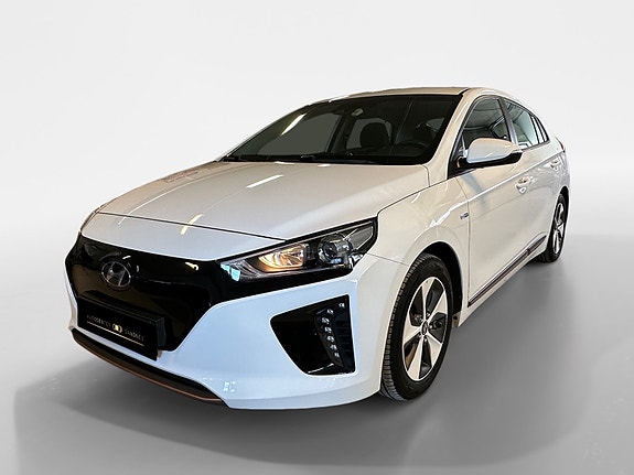 Hyundai IONIQ 3 of 5