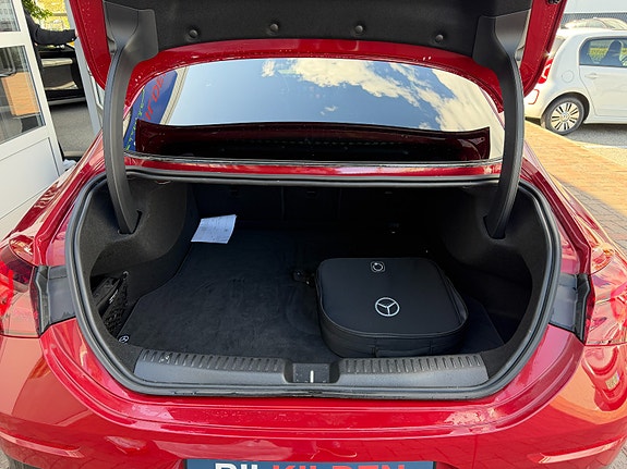 Mercedes-Benz CLA250+ 5 of 18