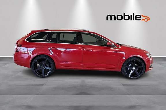 Skoda Octavia 2 of 24