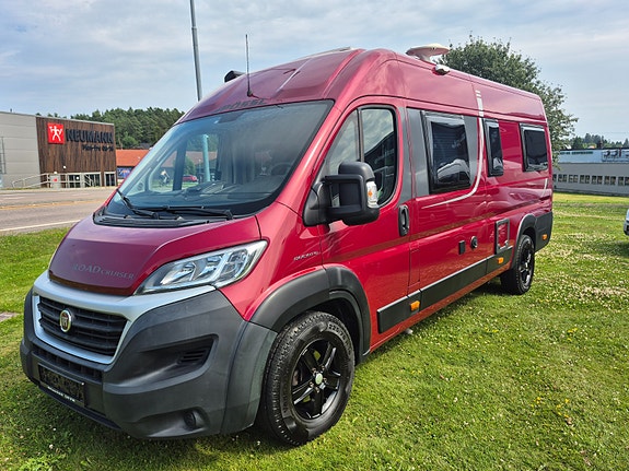 Roadcruiser 150hk Automat  Meget pen profondo rød farge. Bil med mye utstyr 4 of 5