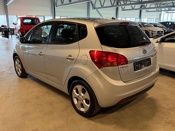Kia Venga 3 of 5