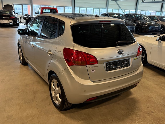 Kia Venga 4 of 5