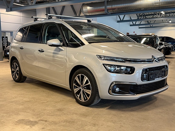 Citroen C4 Picasso 3 of 5