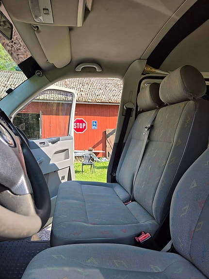 Volkswagen Transporter 7 of 15