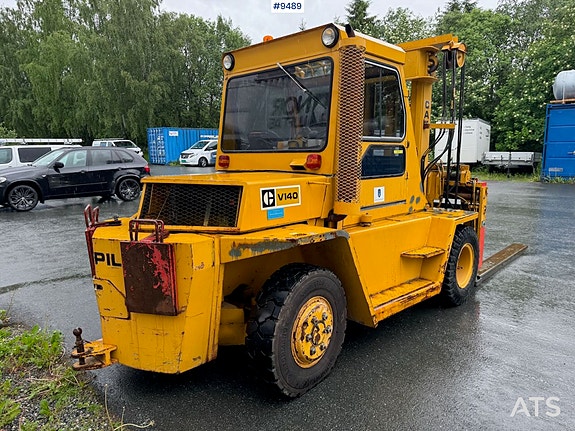 Cat V140 Truck 4 of 5