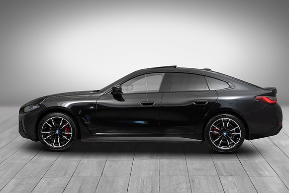 BMW i4 2 of 5