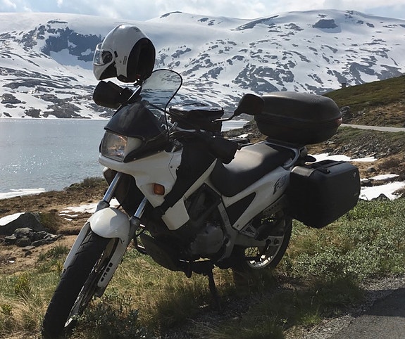 BMW F650 3 of 5
