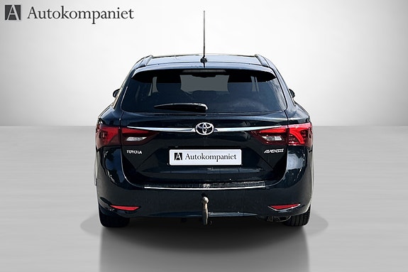 Toyota Avensis 7 of 20