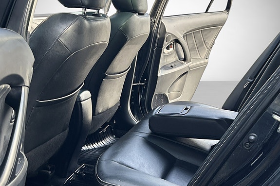 Toyota Avensis 19 of 20