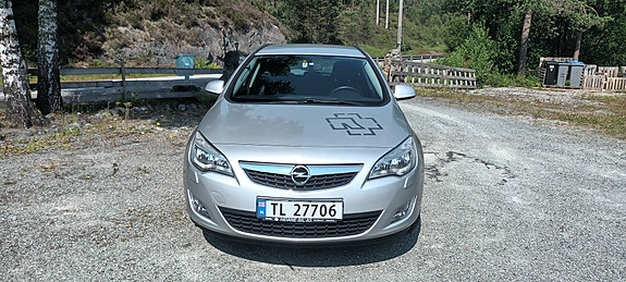 Opel Astra 2 of 5