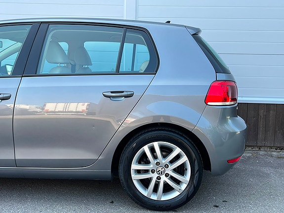 Volkswagen Golf VI 5 of 5