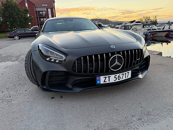 Mercedes-Benz AMG GT R 4 of 5