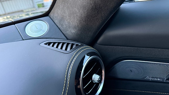 Mercedes-Benz AMG GT R 19 of 30