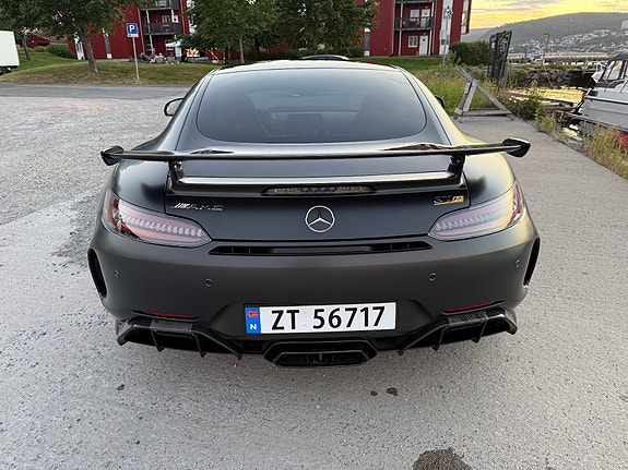 Mercedes-Benz AMG GT R 5 of 5