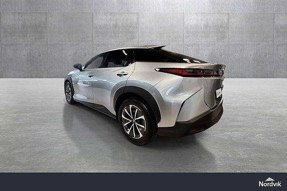Lexus RZ450e 3 of 21
