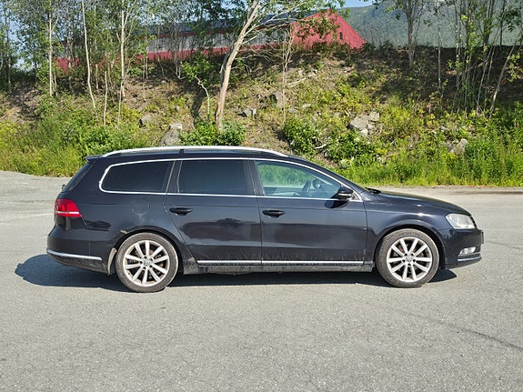 Volkswagen Passat 8 of 25