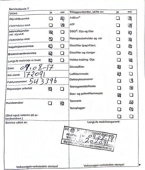 Volkswagen Passat 23 of 25