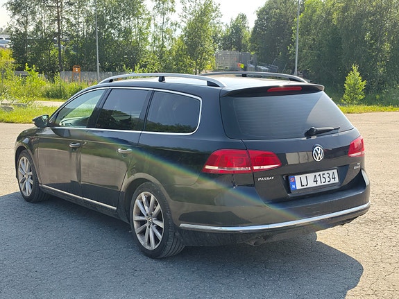 Volkswagen Passat 5 of 5
