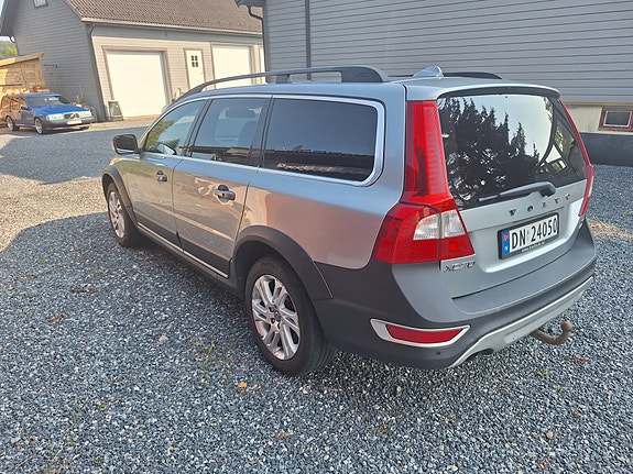 Volvo XC70 5 of 5