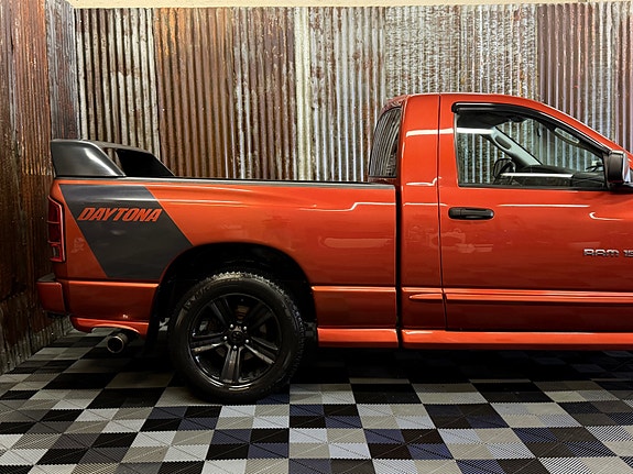 Dodge RAM 1500 5 of 5