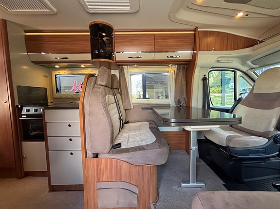 Adria Coral S 670SU/SLB Stekeovn/ Ventilator/ Gulvvarme/ Litium/ Rygge.K++/Pen! 2 of 5