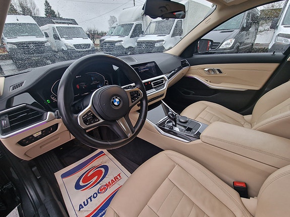BMW 330e 7 of 30