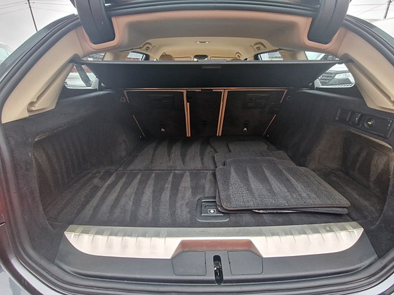 BMW 330e 22 of 30